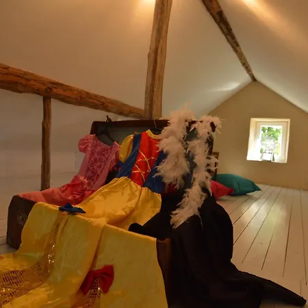 Dreamy In Fays With Sauna Holiday home *